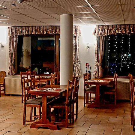 Hotel Les Bruyères Alpe d'Huez Esterno foto
